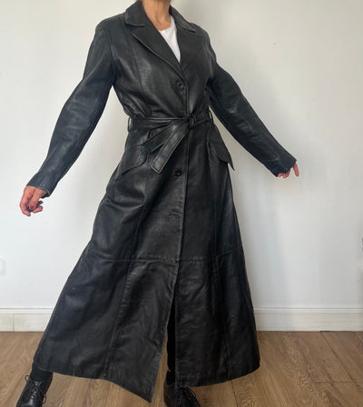 Vintage long trench coat with belt